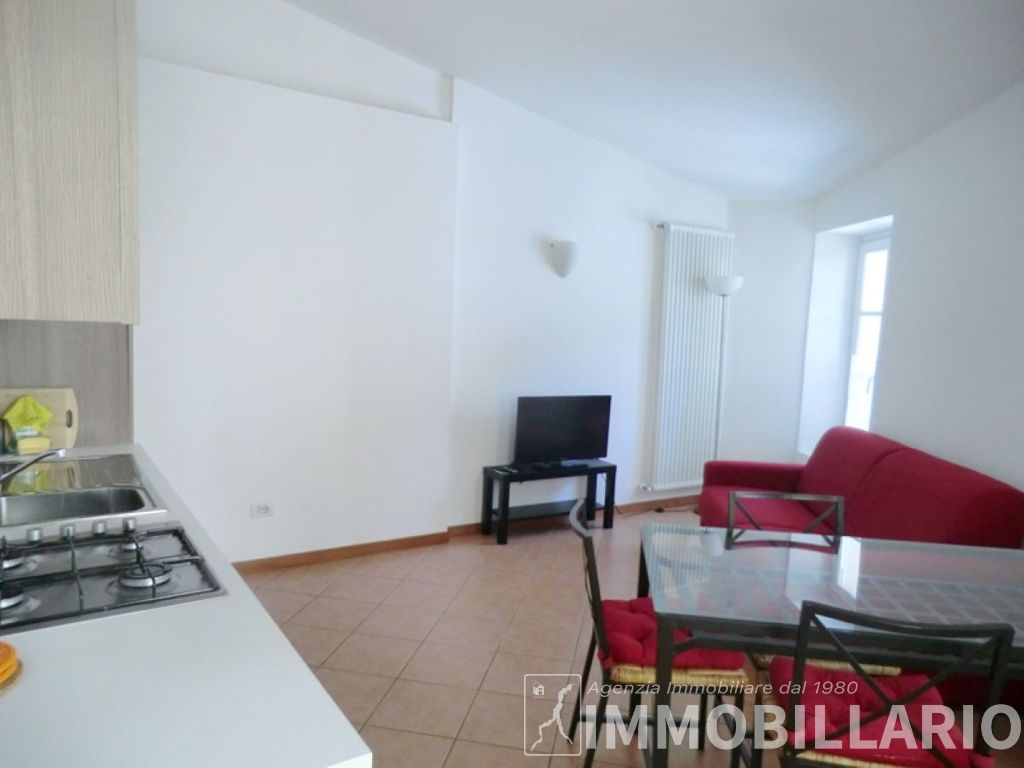 Bilocale vicinissimo al lungolago Gravedona ed Uniti 10