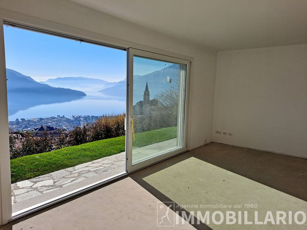Posizione privilegiata, nuova, con piscina e vista lago Vercana 3