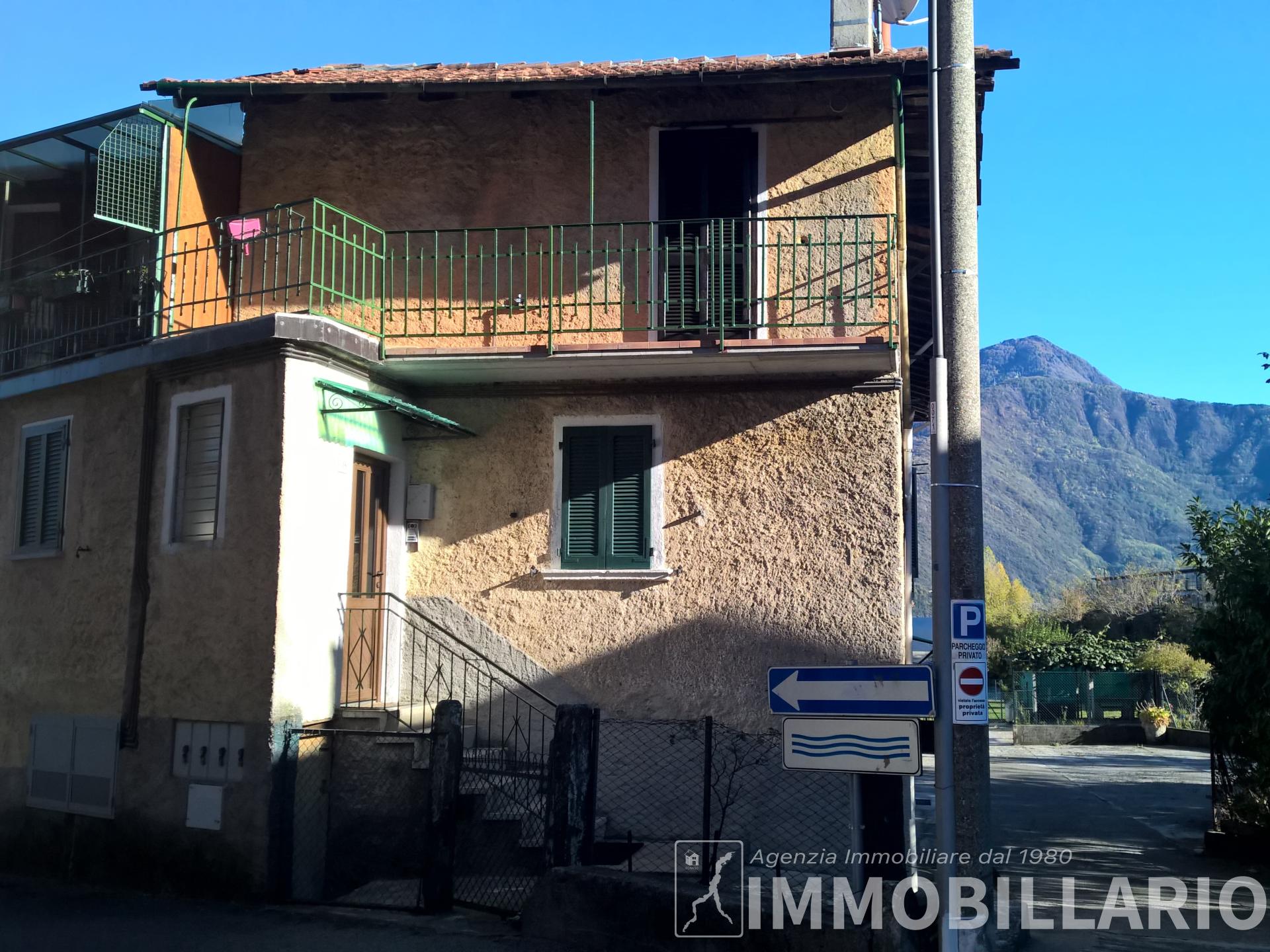 Bilocale a 50 m dal lago Dongo 2