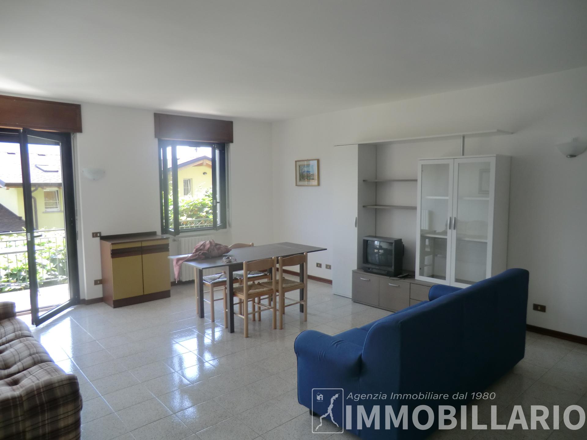 Trilocale in collina Vercana 1