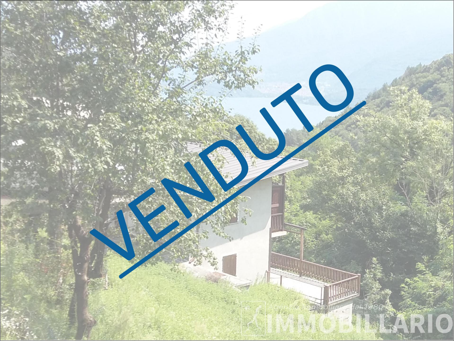 Casa con terreno in collina Dongo 1