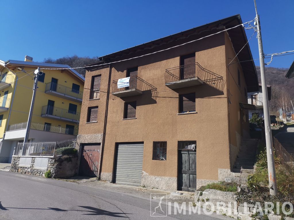 Villa o casa singola a Stazzona