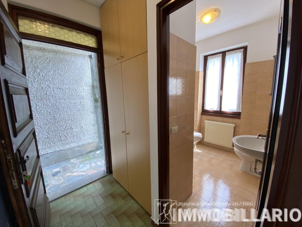 Luminoso monolocale con ampio terrazzo vista lago Gera Lario 8