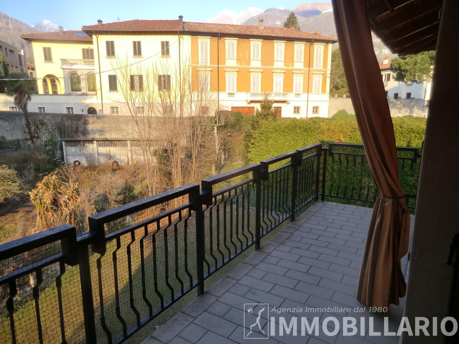 Bilocale con cantina in centro Gravedona ed Uniti 4