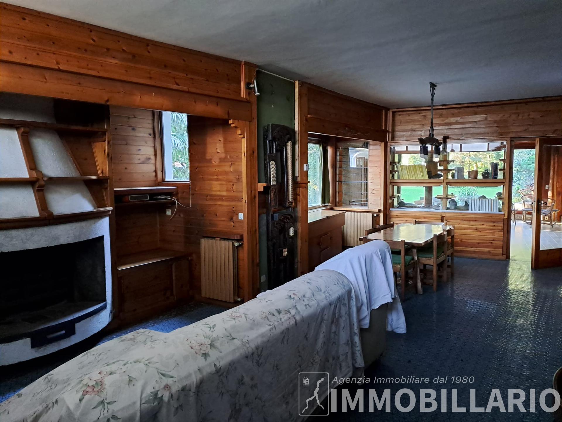 Villa sul lago Gera Lario 10