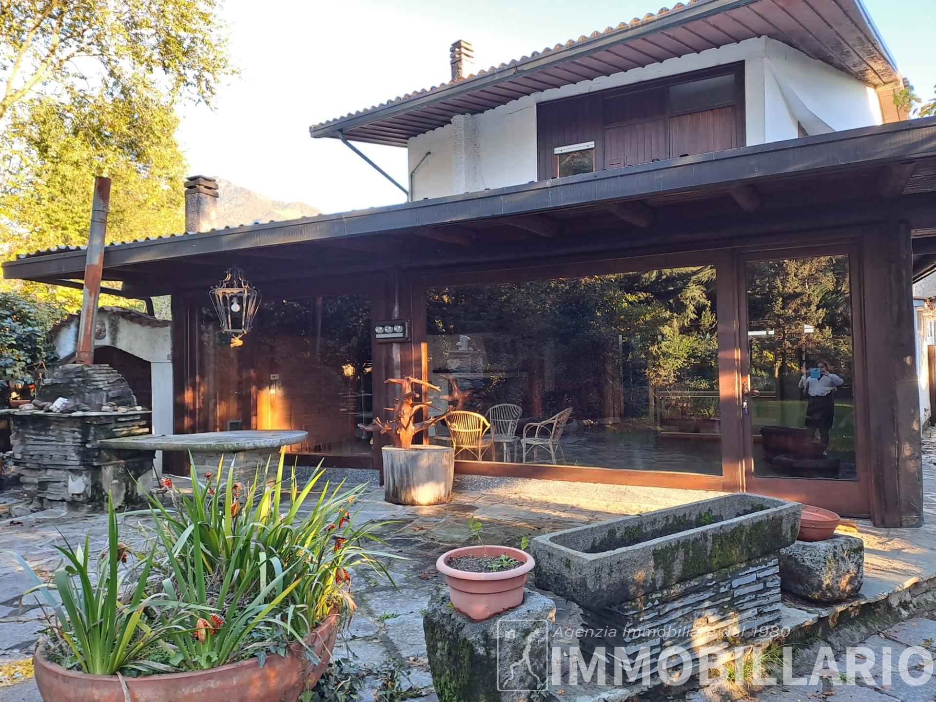 Villa sul lago Gera Lario 3
