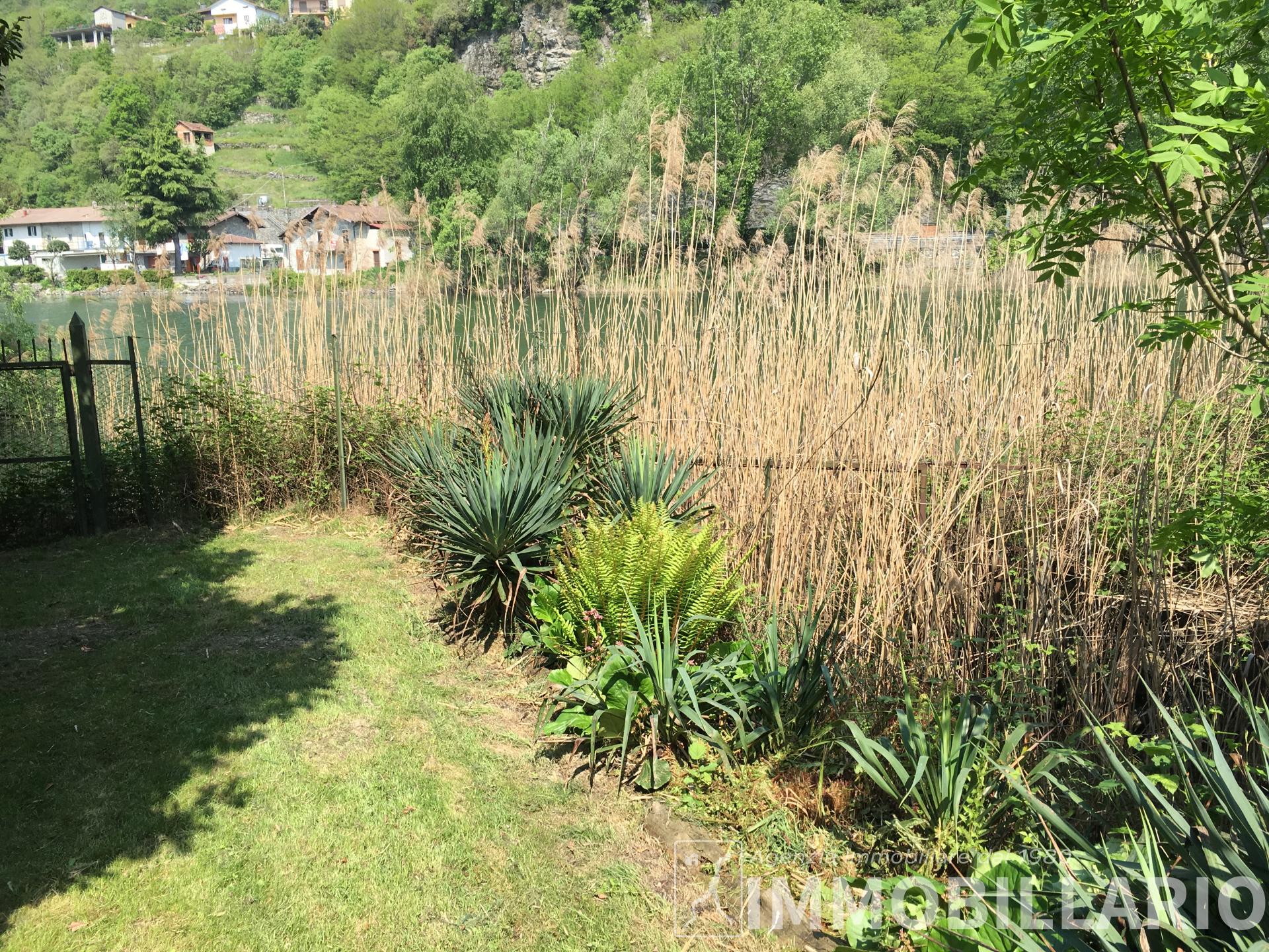 Villa sul lago Gera Lario 6