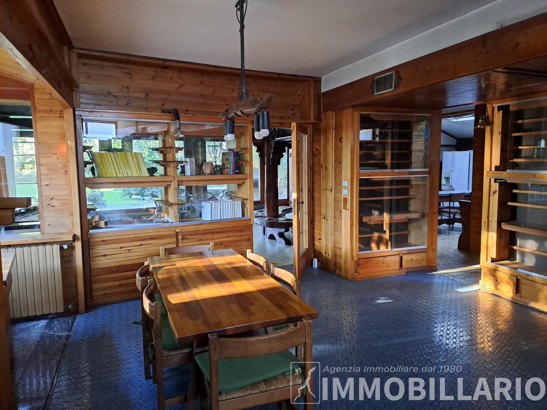 Villa sul lago Gera Lario 11