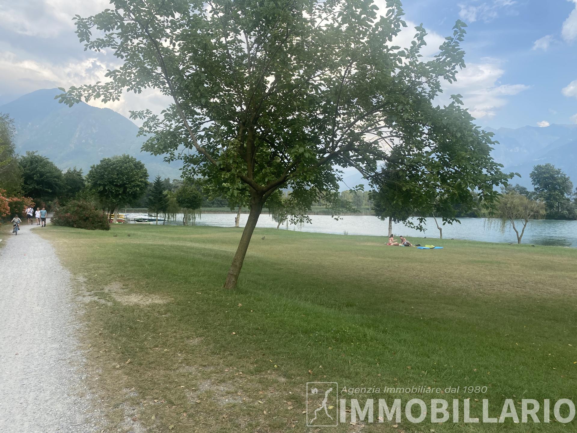 Villa sul lago Gera Lario 14
