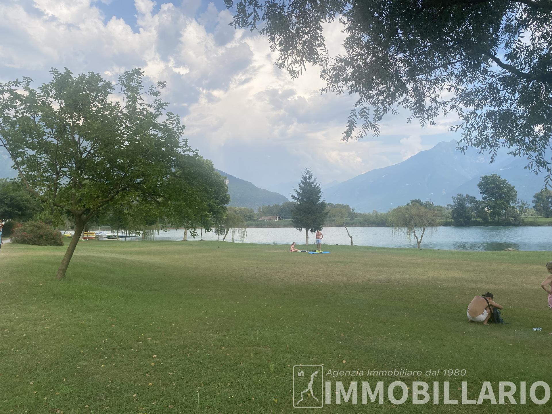 Villa sul lago Gera Lario 15