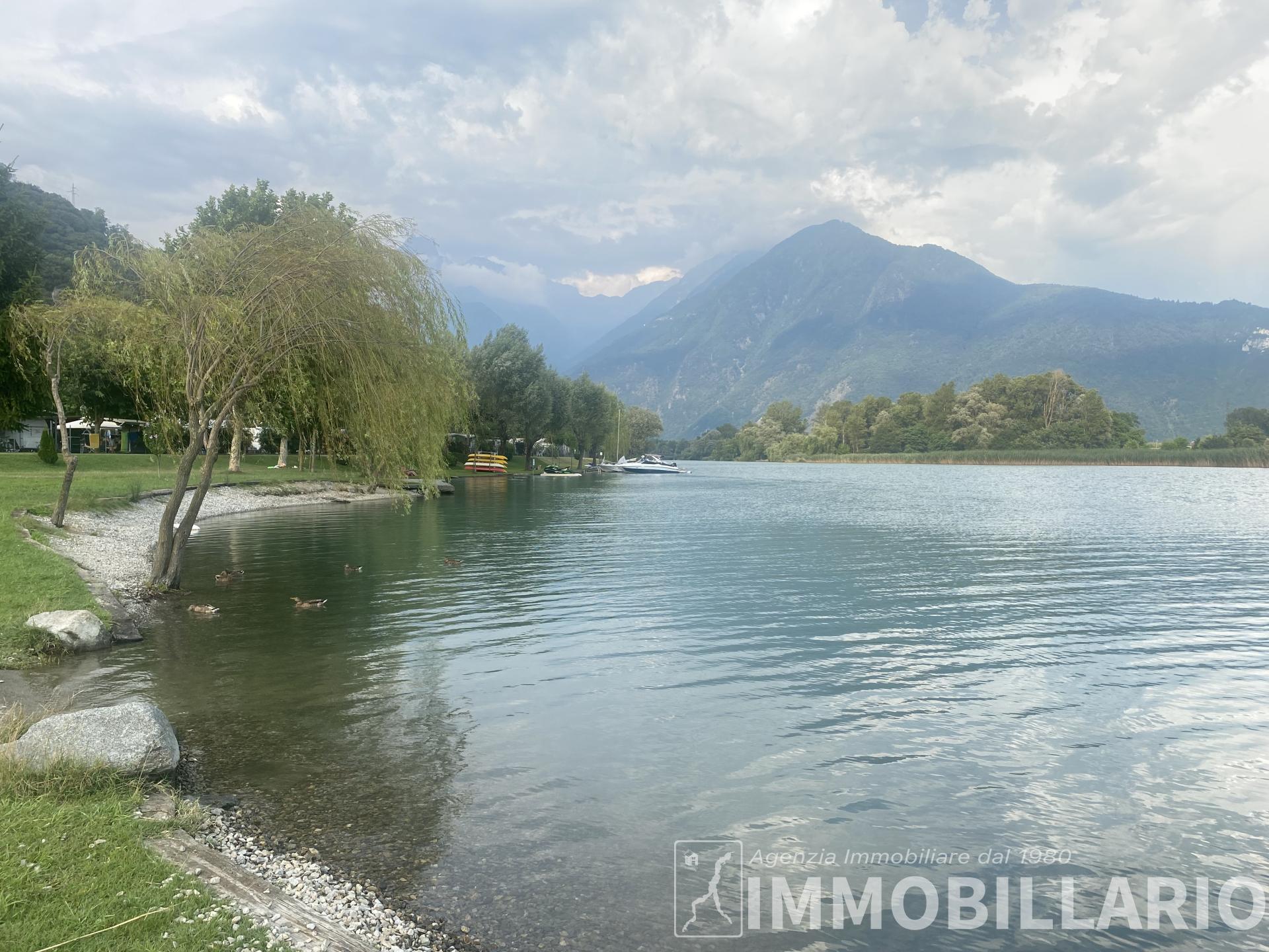Villa sul lago Gera Lario 1