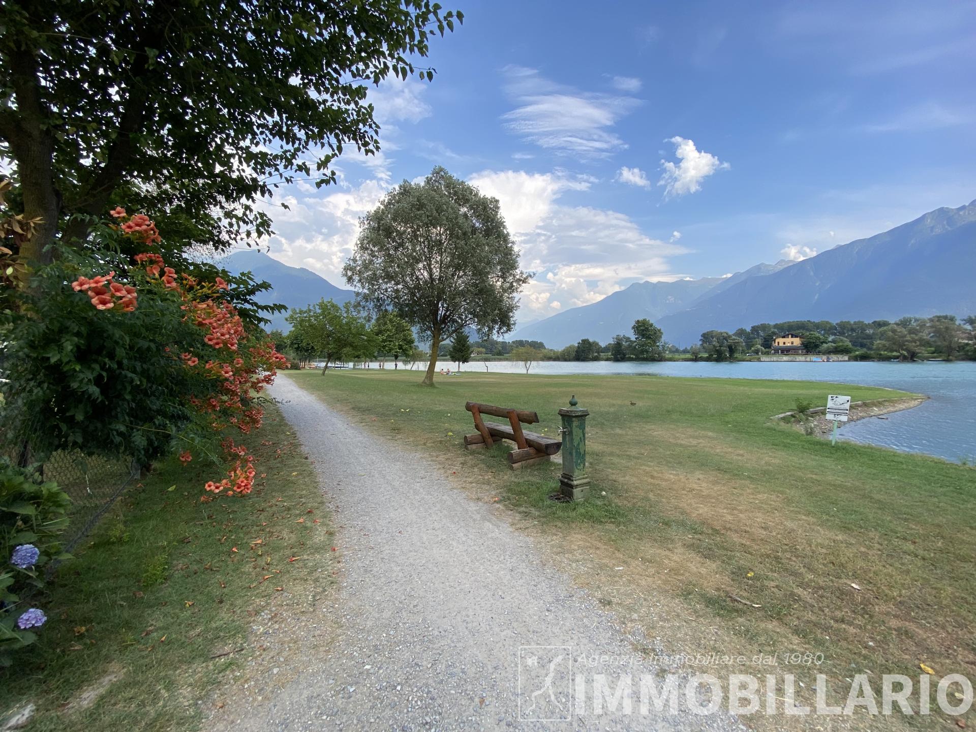 Villa sul lago Gera Lario 4