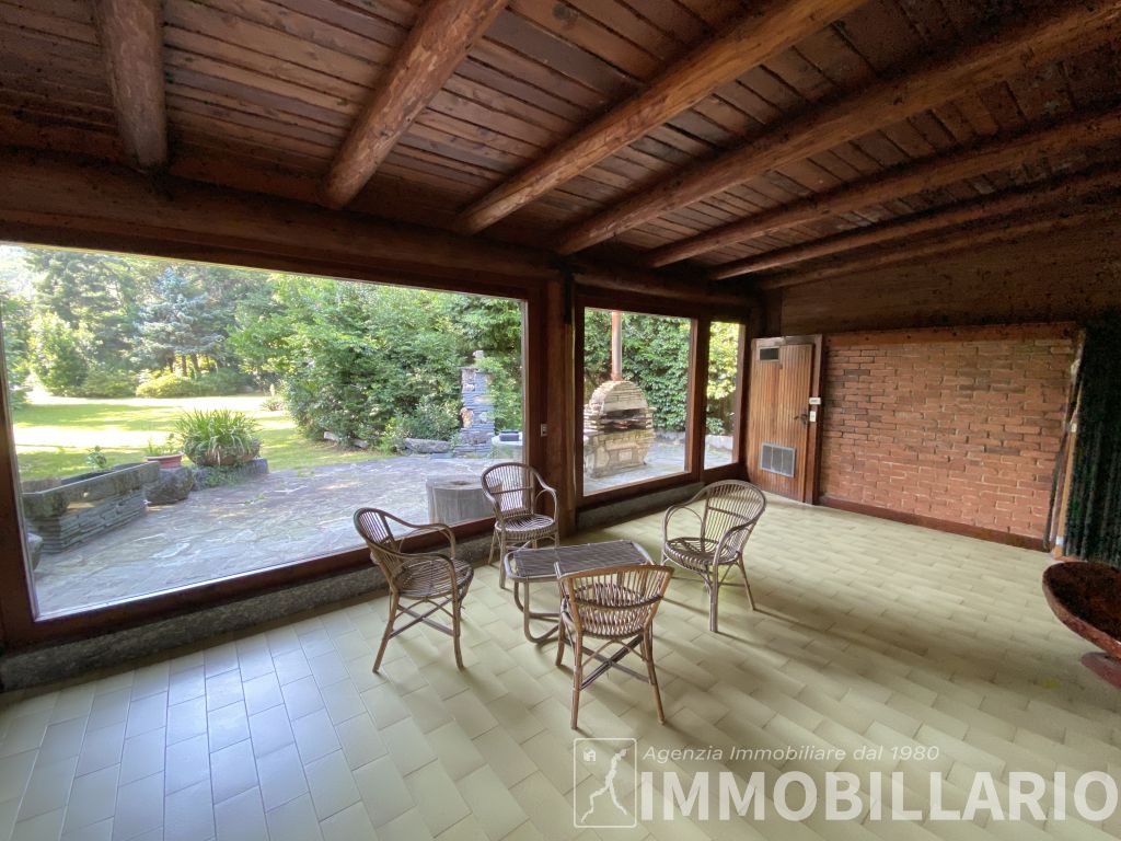 Villa o casa singola a Sorico