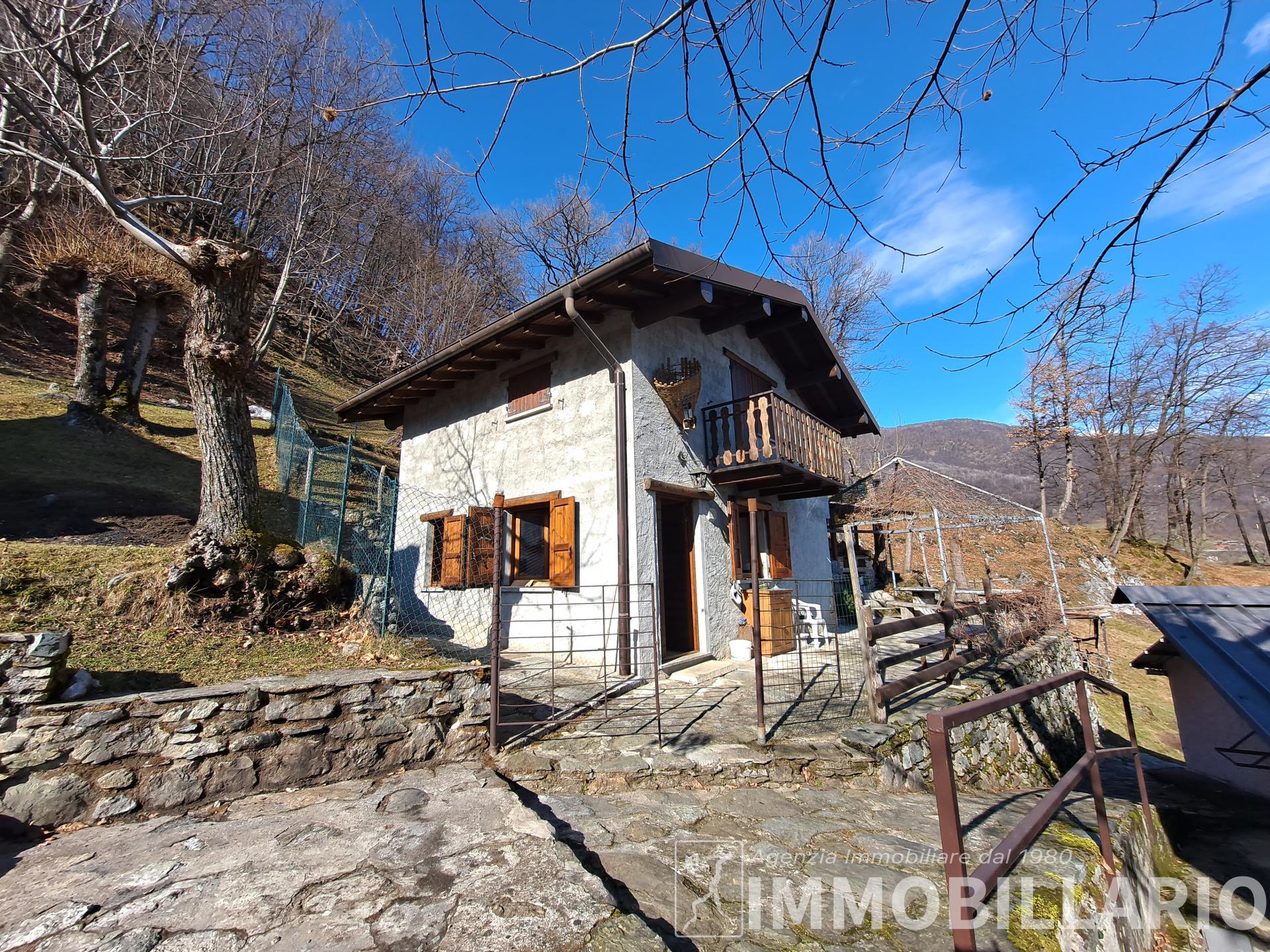 Casetta indipendente con spettacolare vista lago Dongo 6