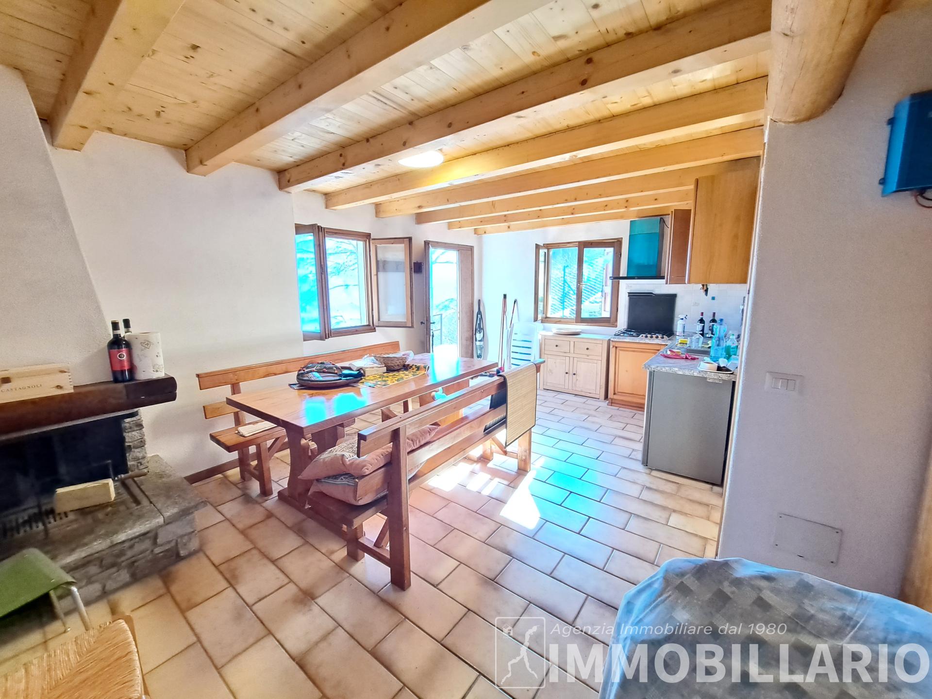 Casetta indipendente con spettacolare vista lago Dongo 7