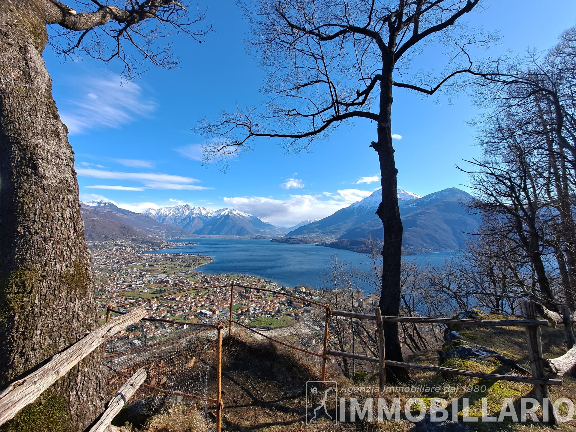 Casetta indipendente con spettacolare vista lago Dongo 9