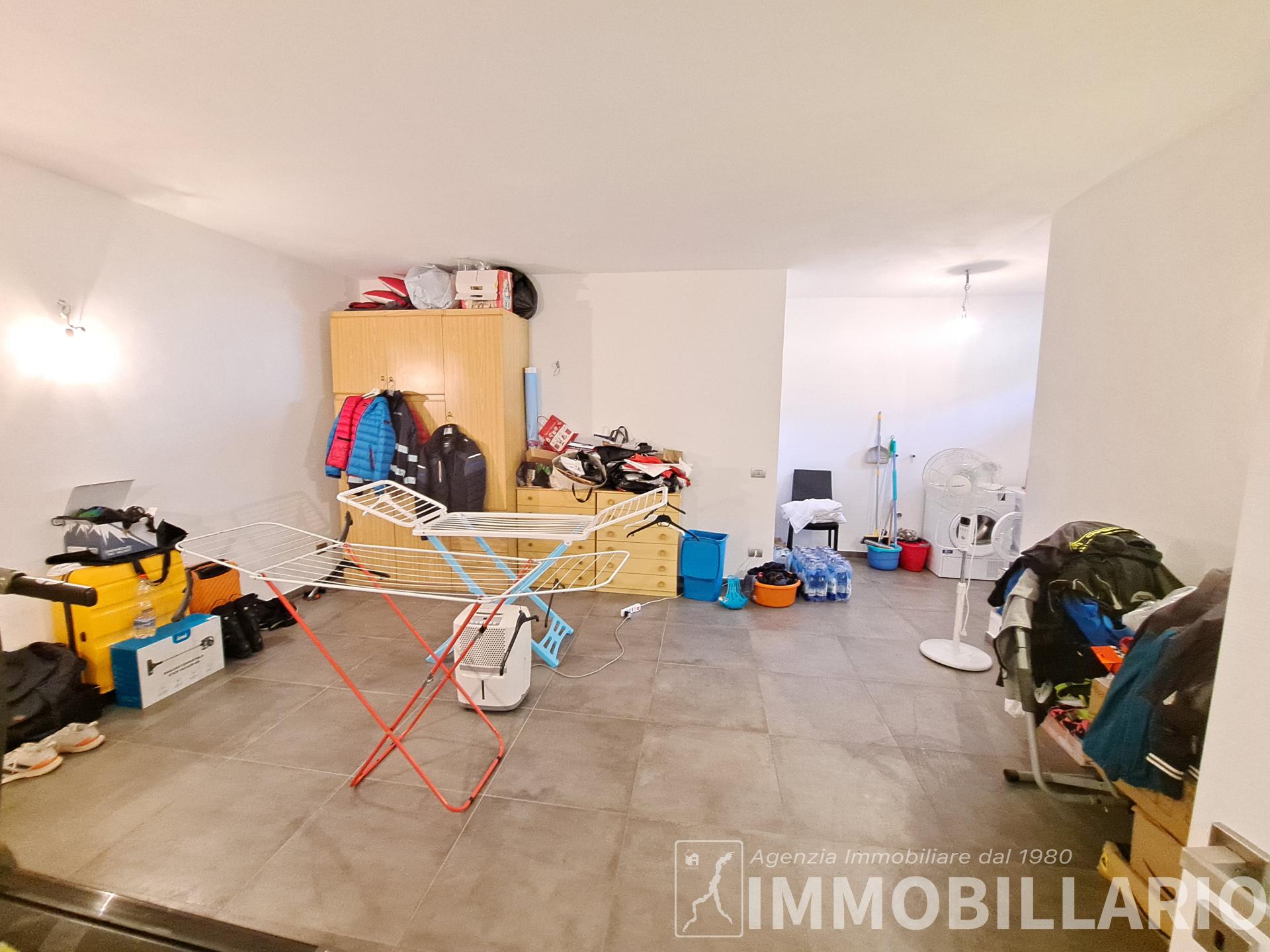 Promettente complesso immobiliare Domaso 12