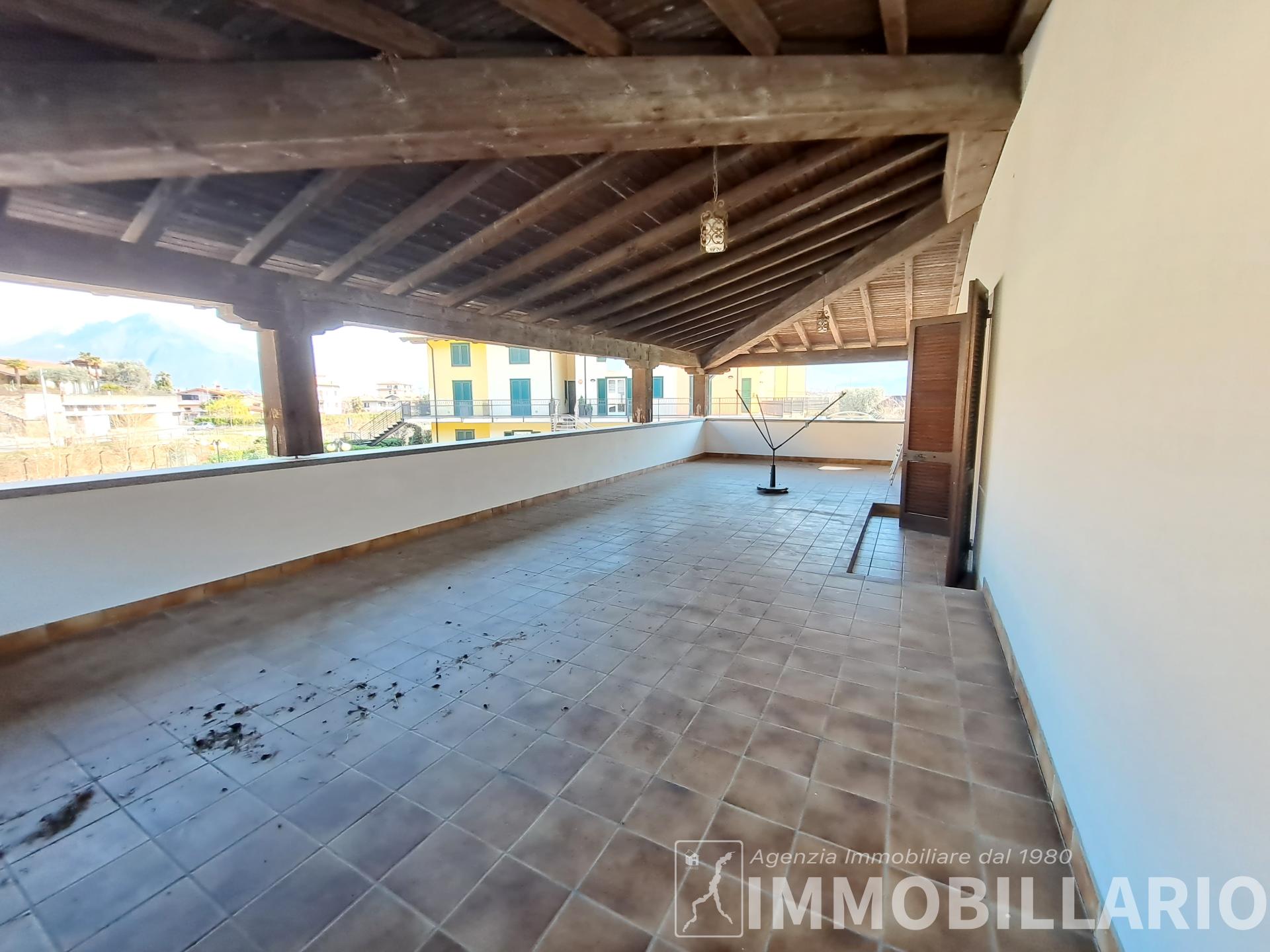 Promettente complesso immobiliare Domaso 20