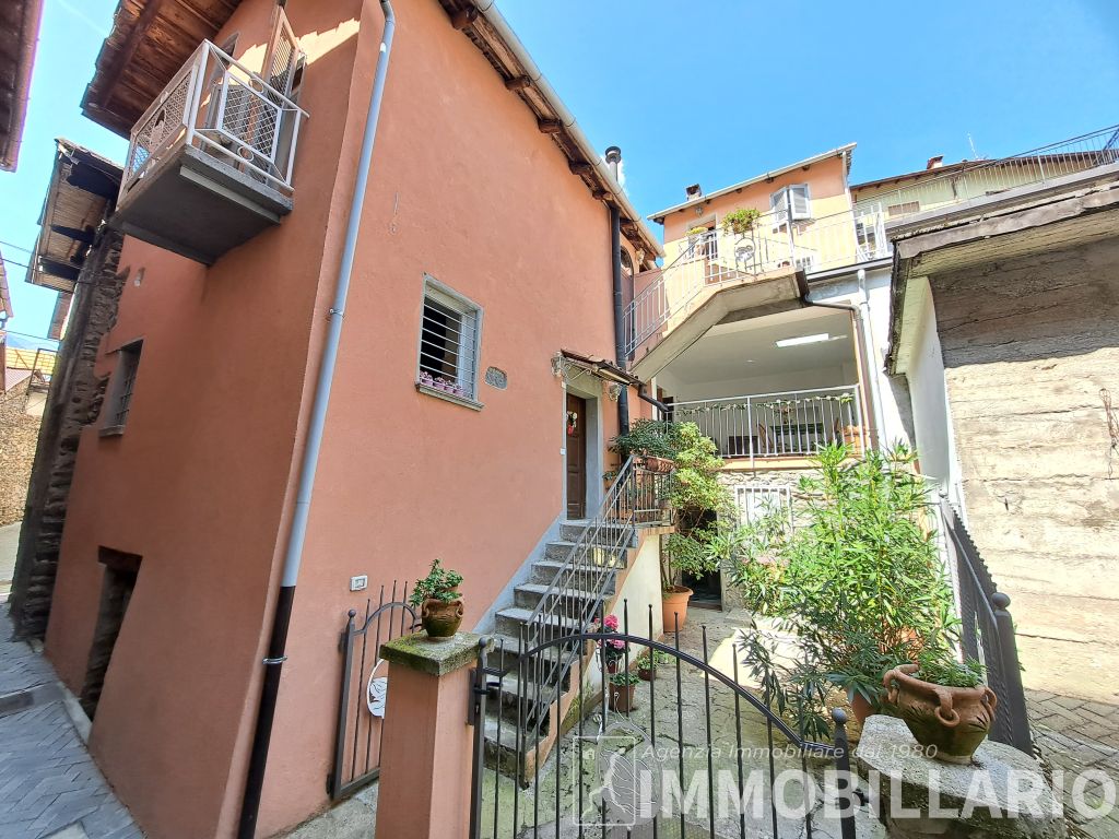Villa o casa singola a Garzeno