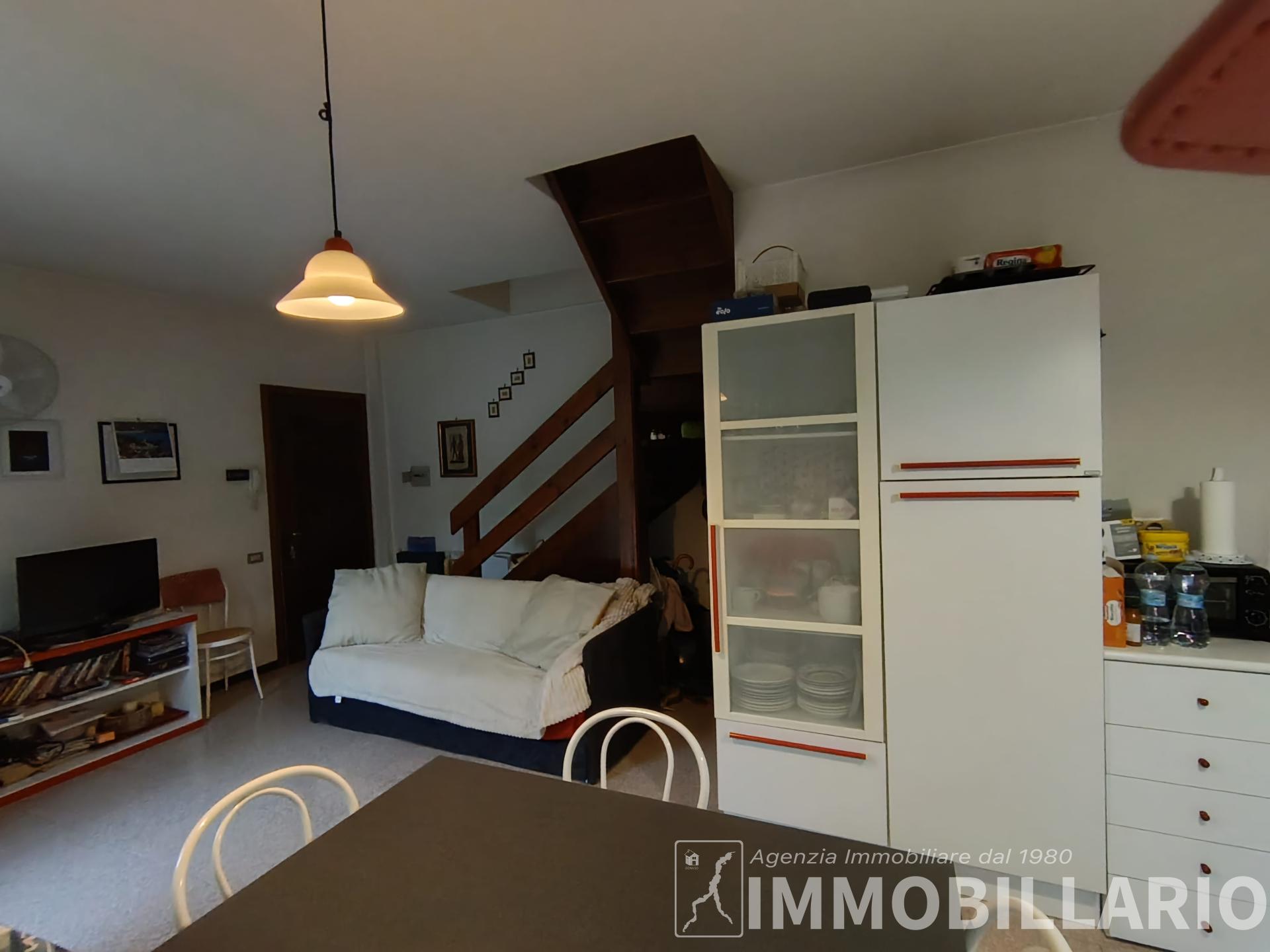 Trilocale in residence con piscina e parco Domaso 16