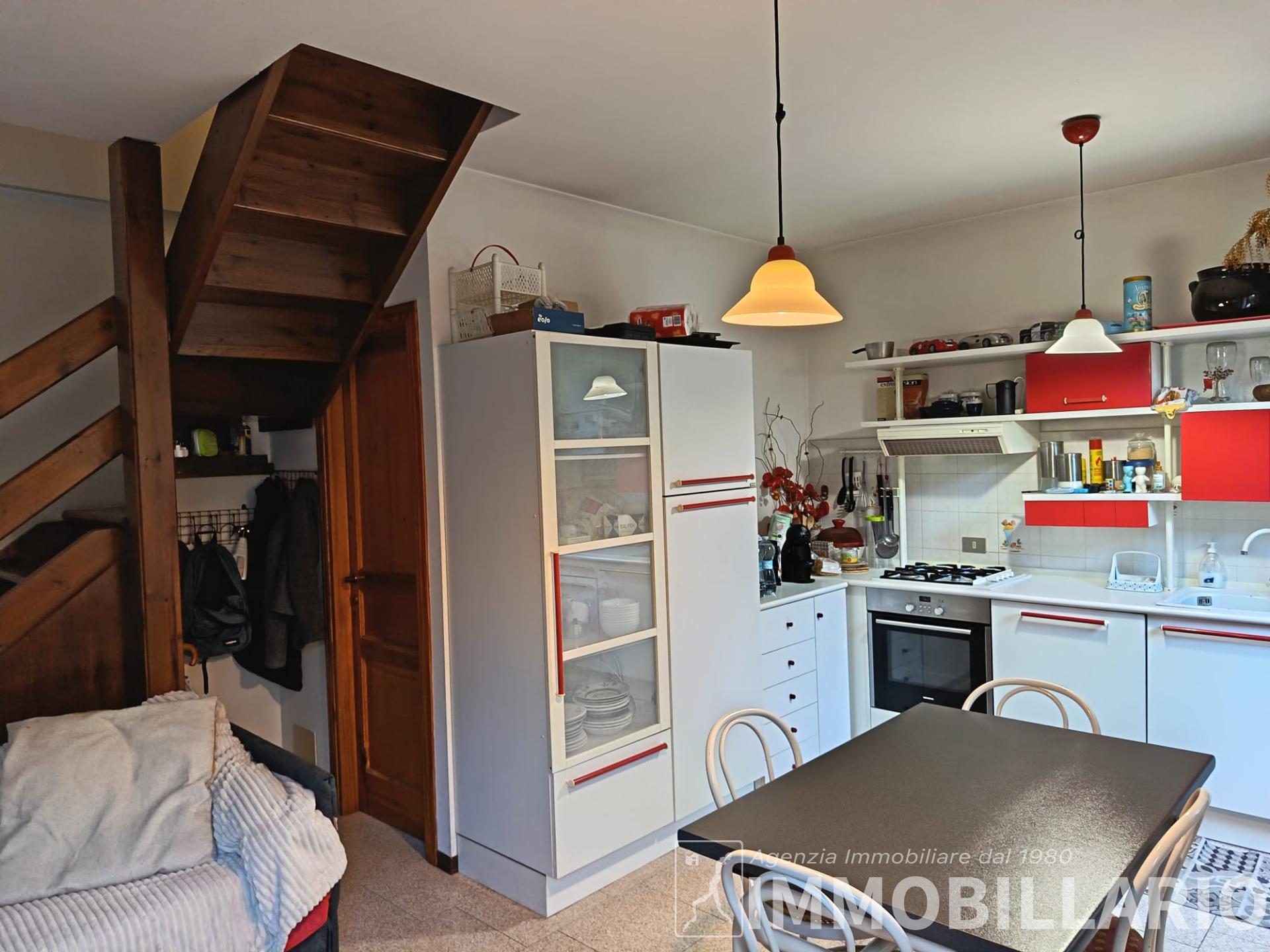 Trilocale in residence con piscina e parco Domaso 9