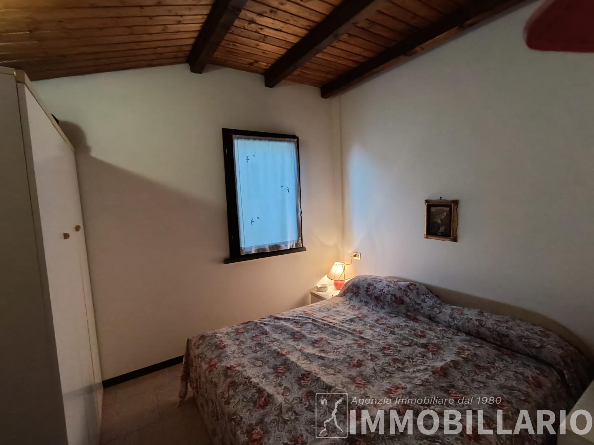 Trilocale in residence con piscina e parco Domaso 24