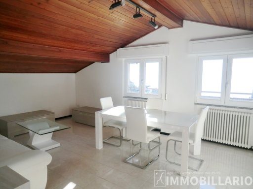 Trilocale con vista lago 