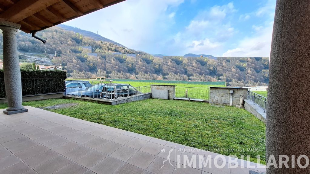 Trilocale con giardino