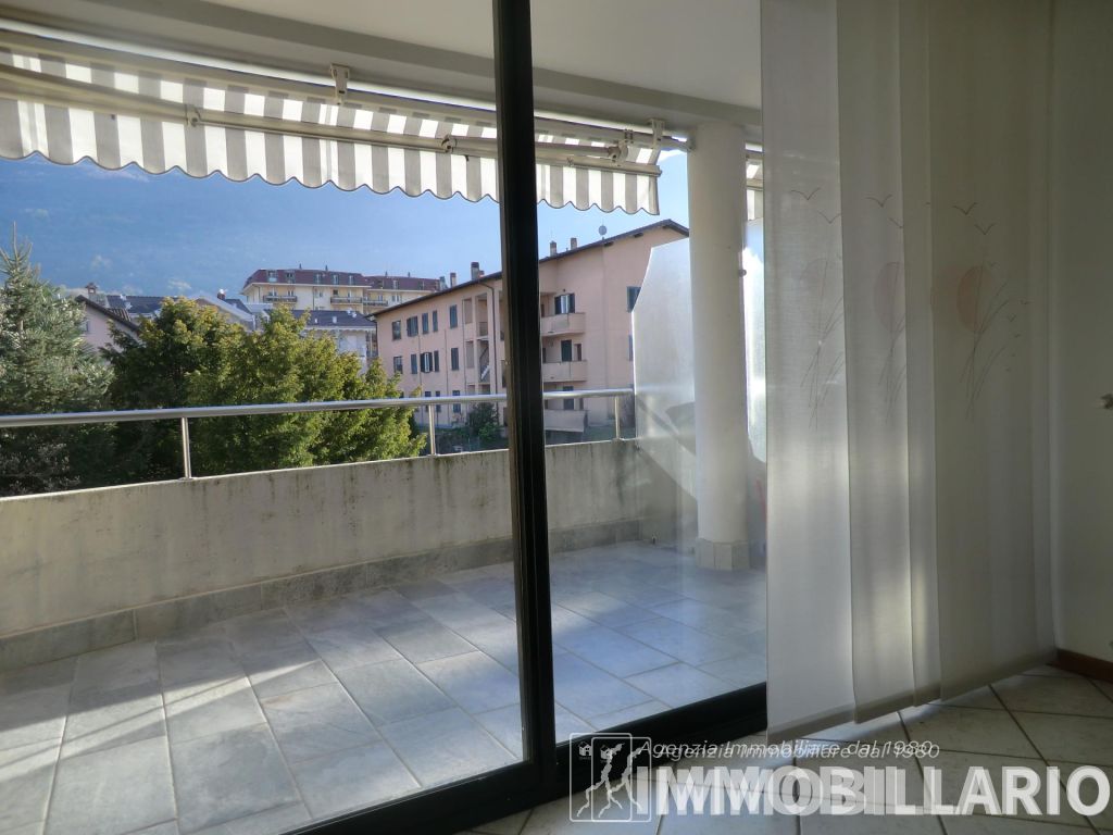 BILOCALE CON GRANDE TERRAZZO